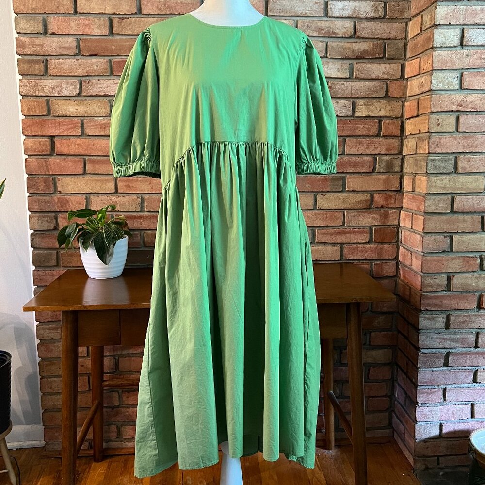 Aware by Vero Moda Forest Green Opulent Volume Dress in Size Large